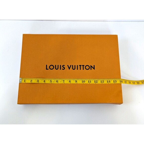 Louis Vuitton Magnetic Empty Large Box 16 x 11.5 x 2 - Picture 10 of 13